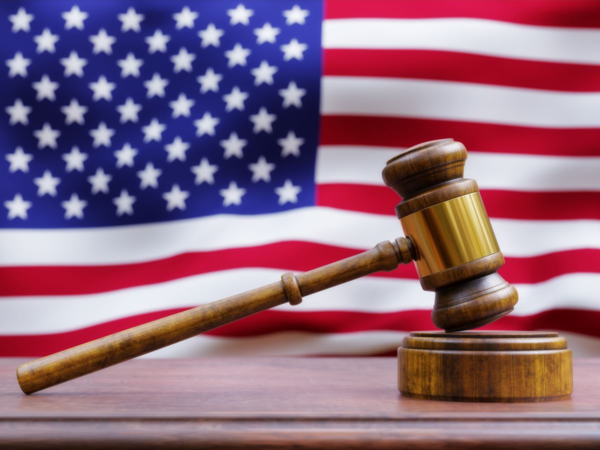 gavel-in-front-of-american-flag-PFESRZU